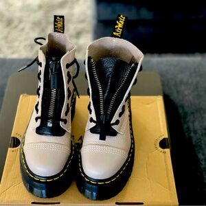 Dr Marten Sinclair vintage taupe